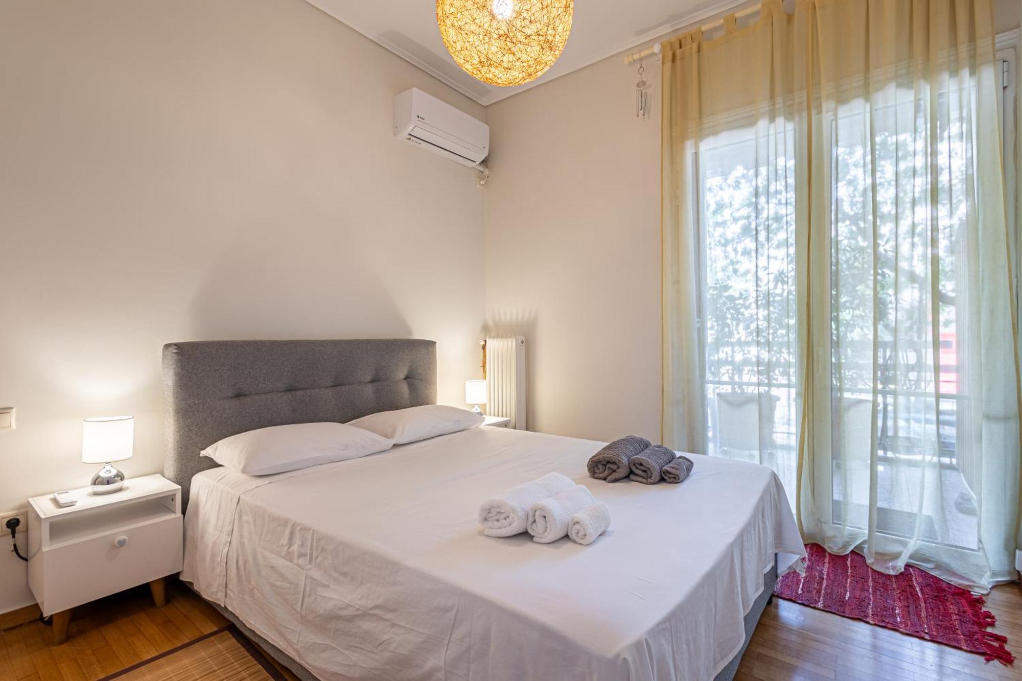 Alimos Marina Beach Apartment Atene Esterno foto